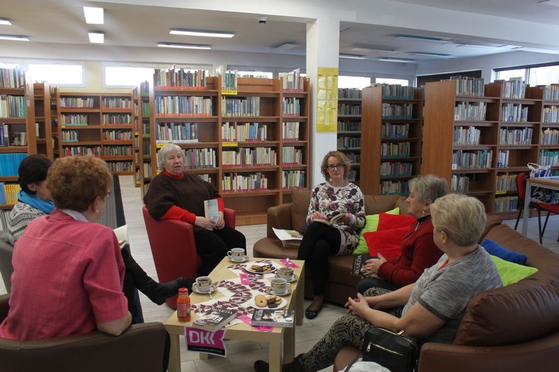 Emocje i tajemnice-spotkanie Dyskusyjnego Klubu Książki