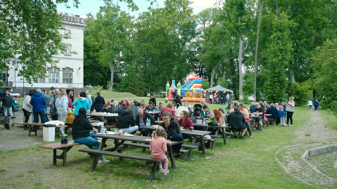 Festyn Rodzin Zastępczych w Przełazach - Powiat Świebodziński