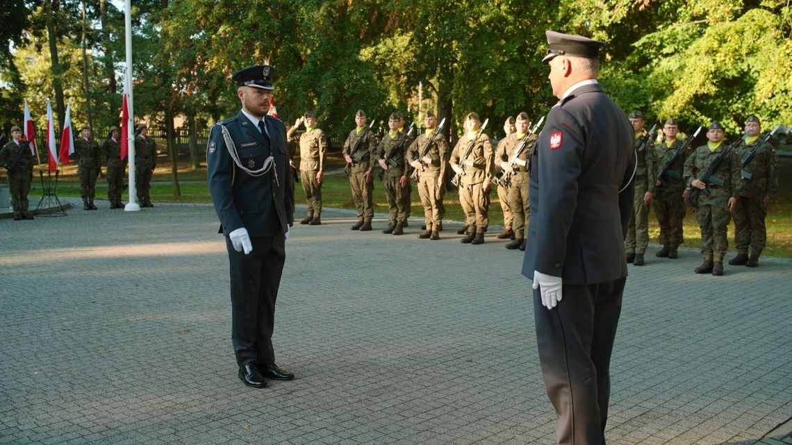Honorowanie Pamięci: 86. Rocznica Wybuchu II Wojny Światowej w Skwierzynie Honorowanie Pamięci: 86. Rocznica Wybuchu II Wojny Światowej w Skwierzynie
