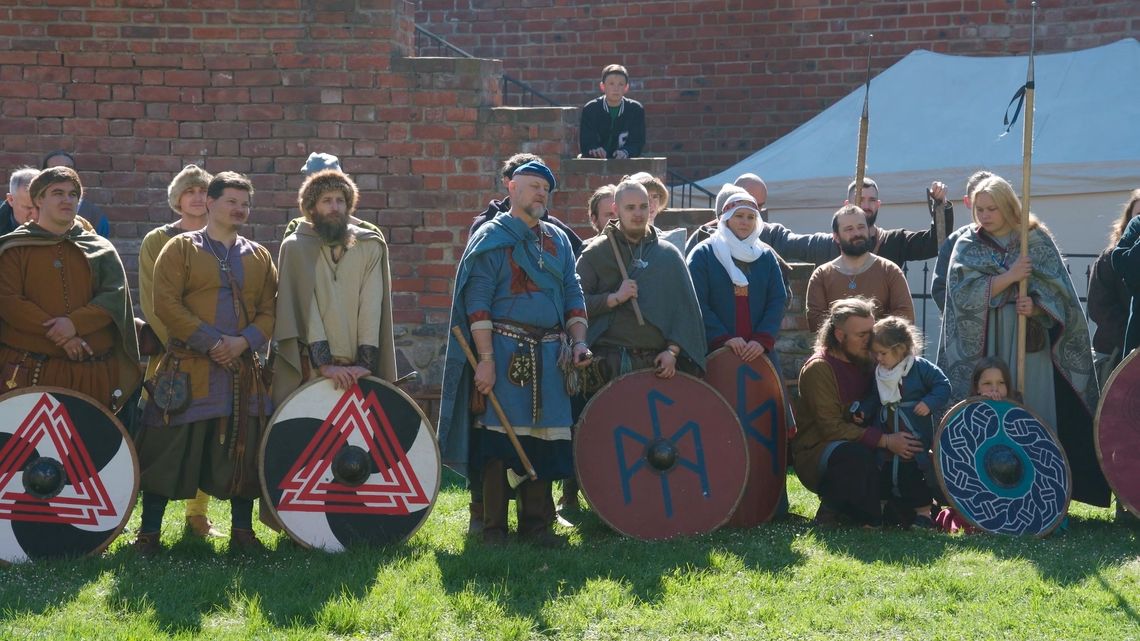 Inscenizacja koronacji Bolesława Chrobrego w Międzyrzeczu