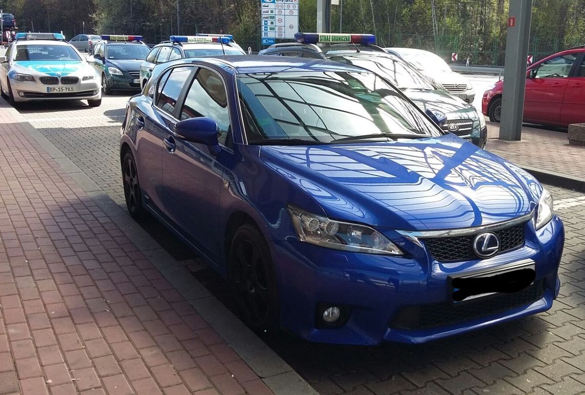 Kolejne kradzione auto na fałszywych numerach Kolejne kradzione auto na fałszywych numerach