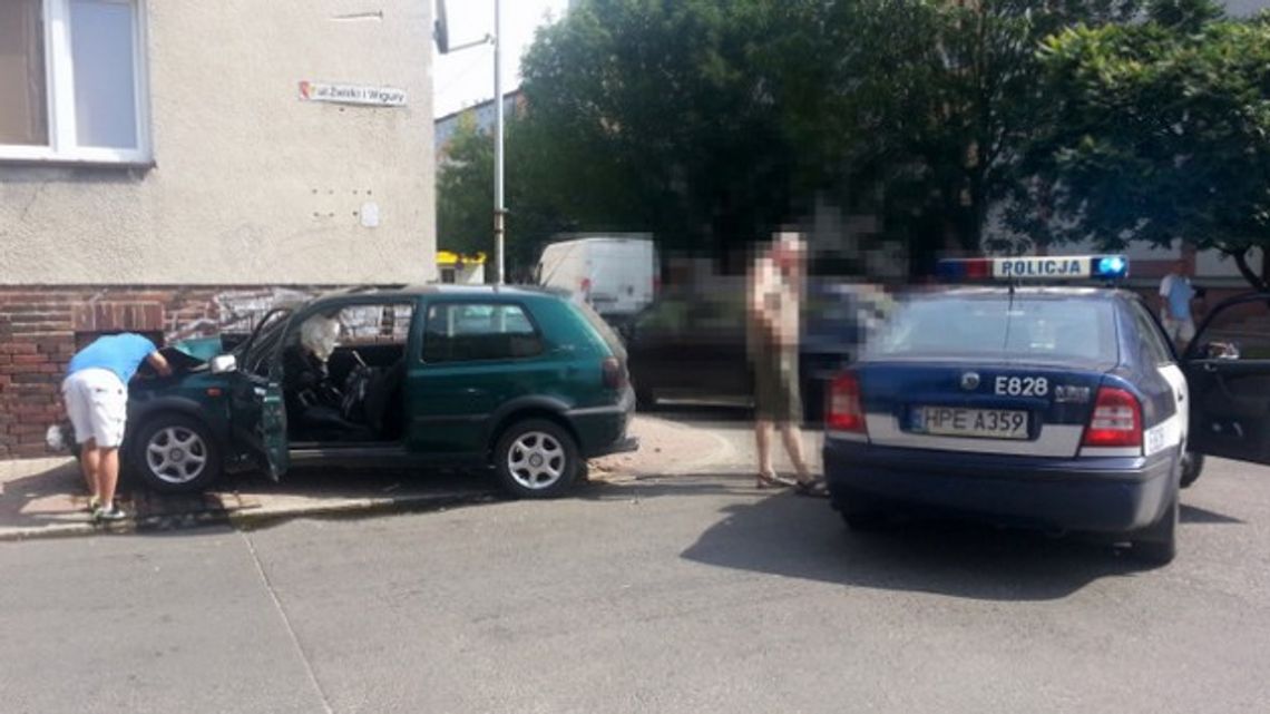 Kolizja na skrzyżowaniu Paderewskiego - Żwirki i Wigury