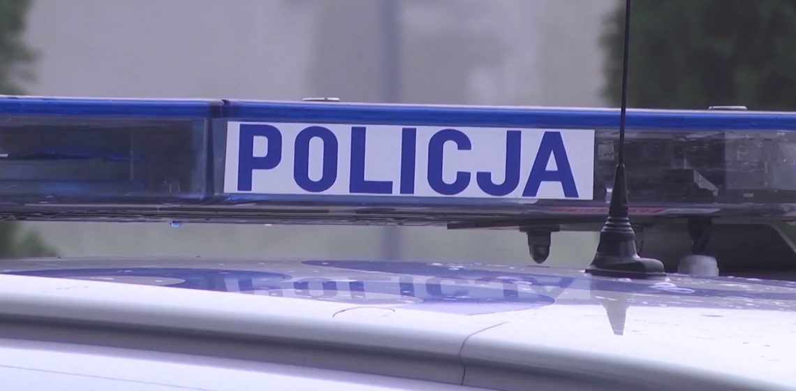 MĘŻCZYŹNI AWANTUROWALI SIĘ NA ULICY. INTERWENIUJĄCY POLICJANCI UJAWNILI PRZY NICH NARKOTYKI MĘŻCZYŹNI AWANTUROWALI SIĘ NA ULICY. INTERWENIUJĄCY POLICJANCI UJAWNILI PRZY NICH NARKOTYKI