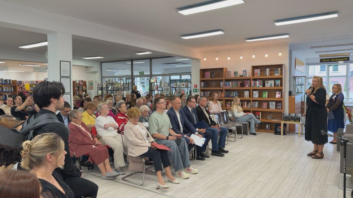 Narodowe Czytanie „Dziadów” w słubickiej bibliotece Narodowe Czytanie „Dziadów” w słubickiej bibliotece