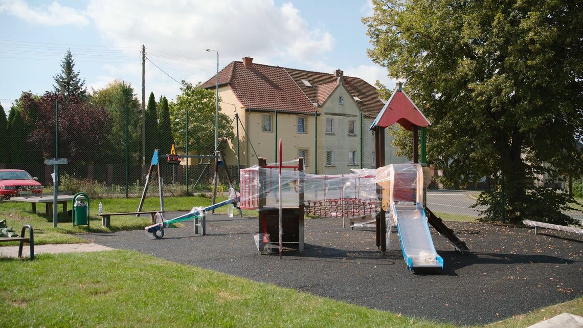 Nowy Plac Zabaw w Szkole Podstawowej w Kaławie - Gmina Międzyrzecz
