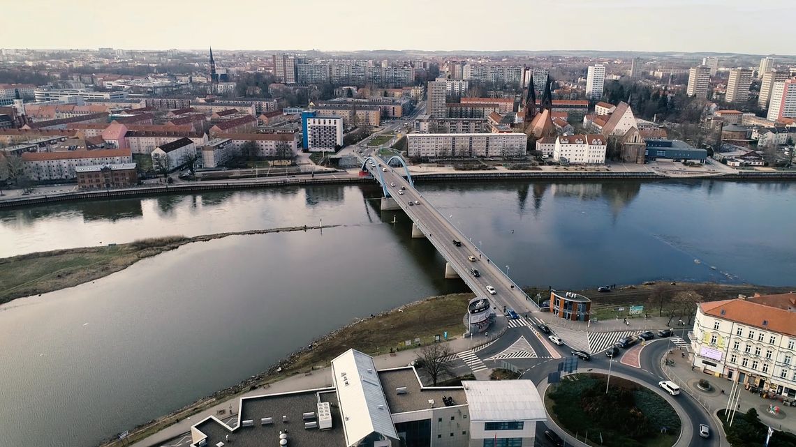 Od 15 lat jesteśmy w Unii Europejskiej. Co się zmieniło? [sonda]