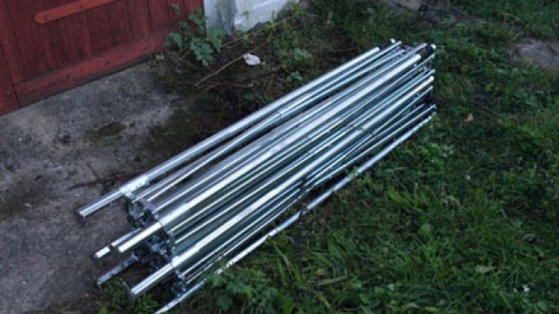 Odpowiedzą za kradzież stelaża aluminiowego do namiotu