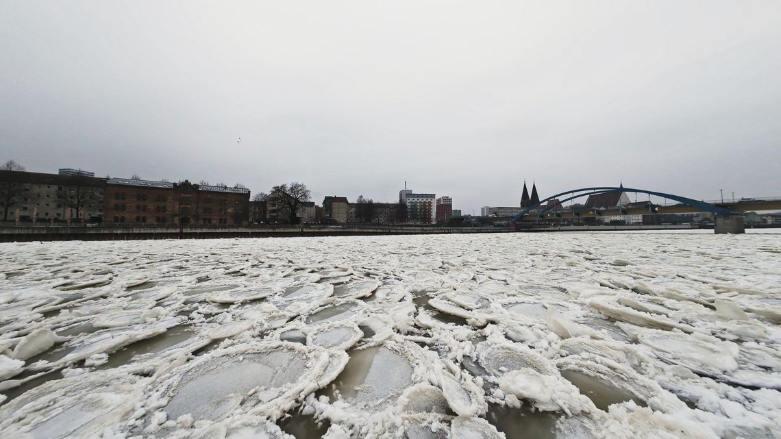 Odra skuta lodem - impresję słowno-muzyczno-filmowa