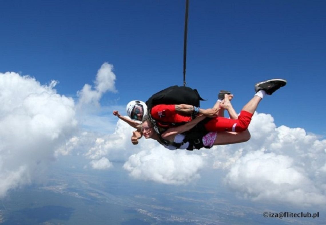 Podaruj w prezencie skok spadochronowy w Zielonej Górze!