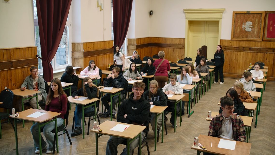 Pojedynek z ortografią - ZSTiO Skwierzyna Pojedynek z ortografią - ZSTiO Skwierzyna