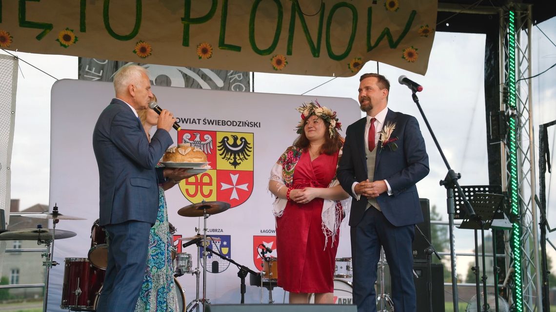 Powiatowe Święto Plonów w Jemiołowie - Powiat Świebodziński