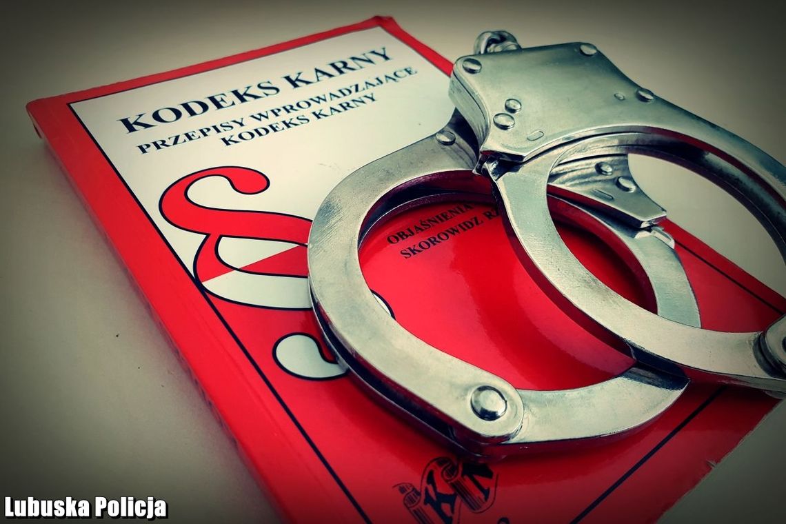 ROZBÓJ Z UŻYCIEM NOŻA W JEDNYM ZE SŁUBICKICH SKLEPÓW