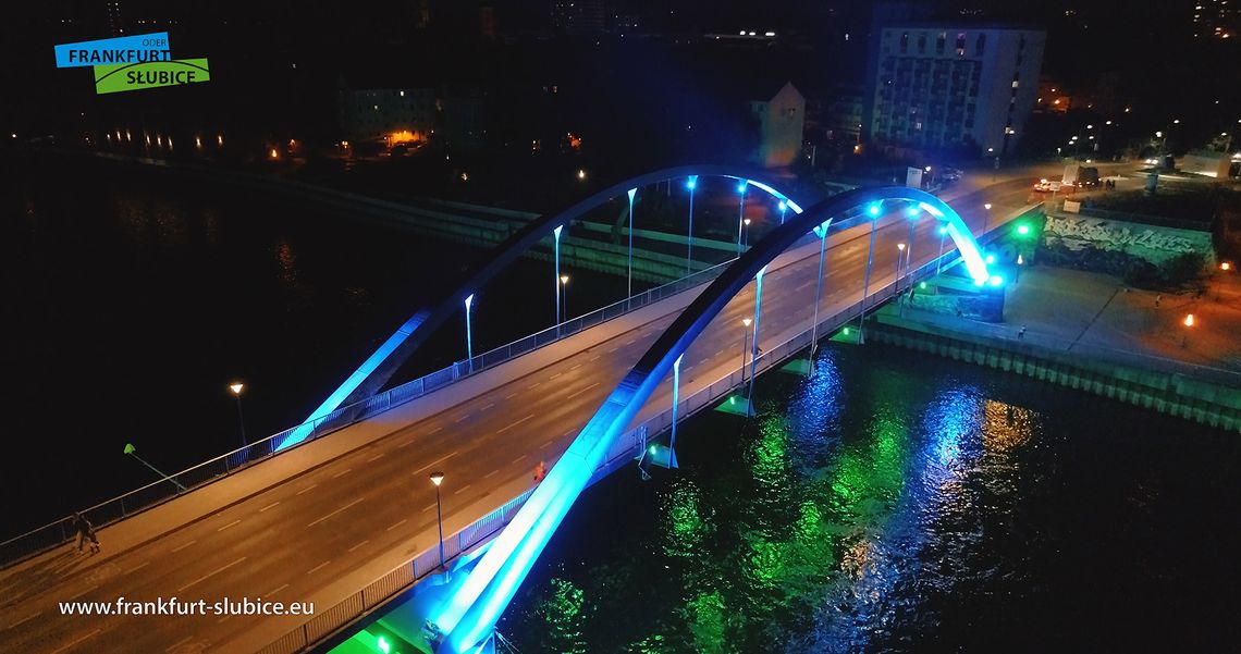 Słubice - Frankfurt nocna iluminacja łącząca dwumiasto w jakości 4K