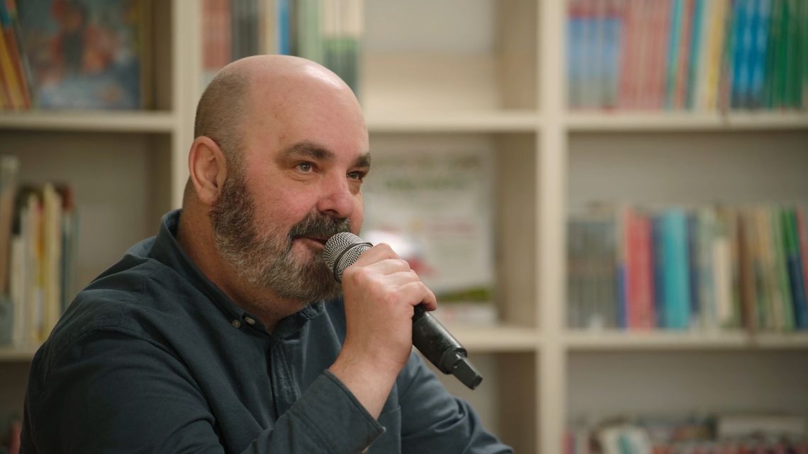 Spotkanie autorskie z Edwardem Pasewiczem w międzyrzeckiej bibliotece