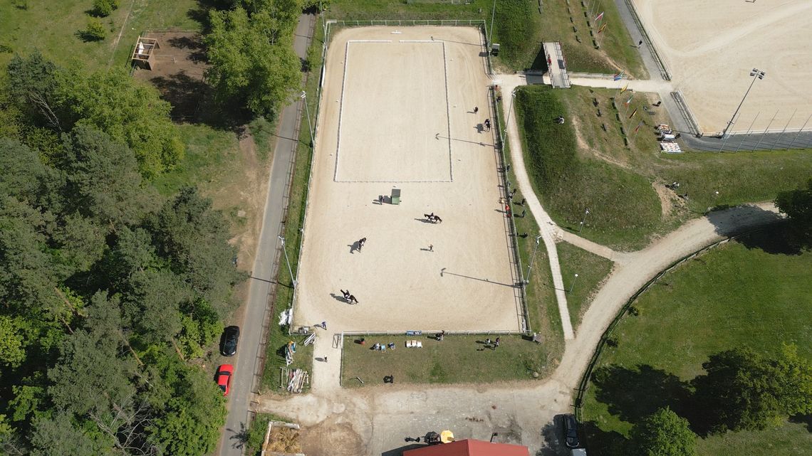 Styl i precyzja na czworoboku – zawody towarzyskie w ujeżdżeniu w Drzonkowie