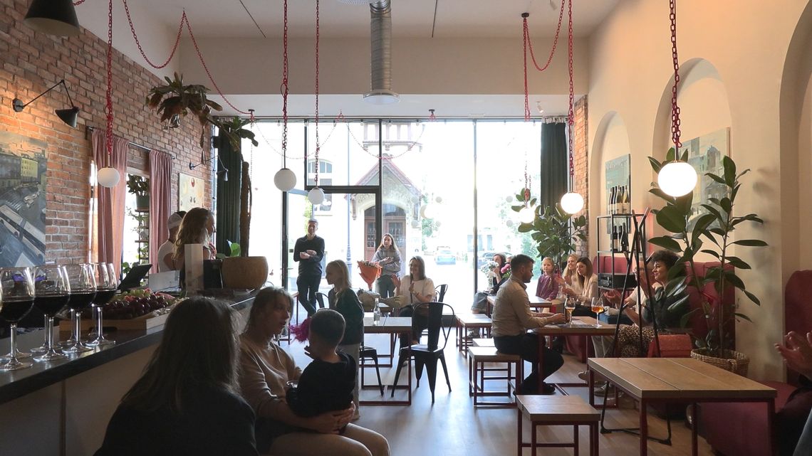 Sztuka w Molekuła Rest – wystawa Justyny Kosiak w Zielonej Górze