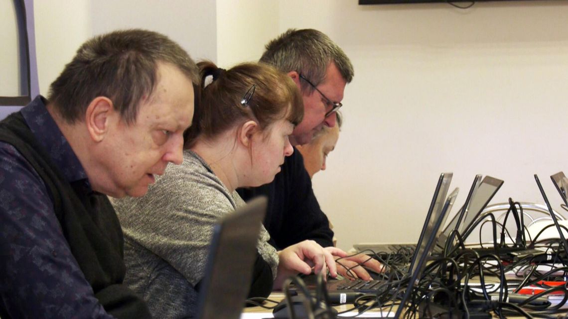 Trzydniowe zajęcia komputerowe w ŚDS w Rzepinie Trzydniowe zajęcia komputerowe w ŚDS w Rzepinie