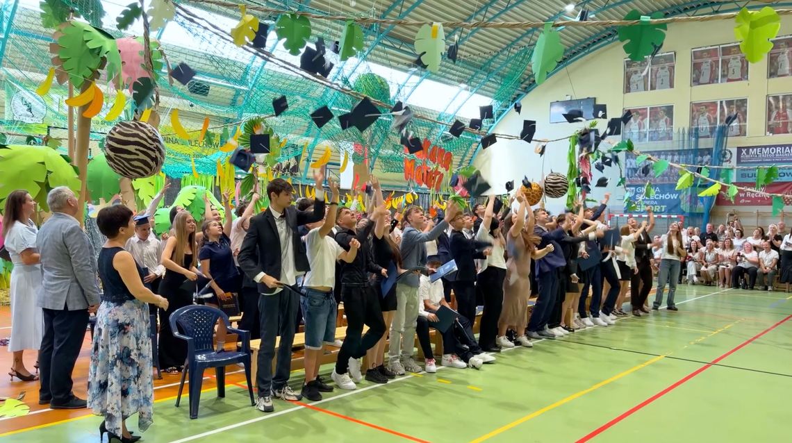 Wakacje oficjalnie rozpoczęte! Zakończenie roku szkolnego w SP nr 3 w Sulechowie