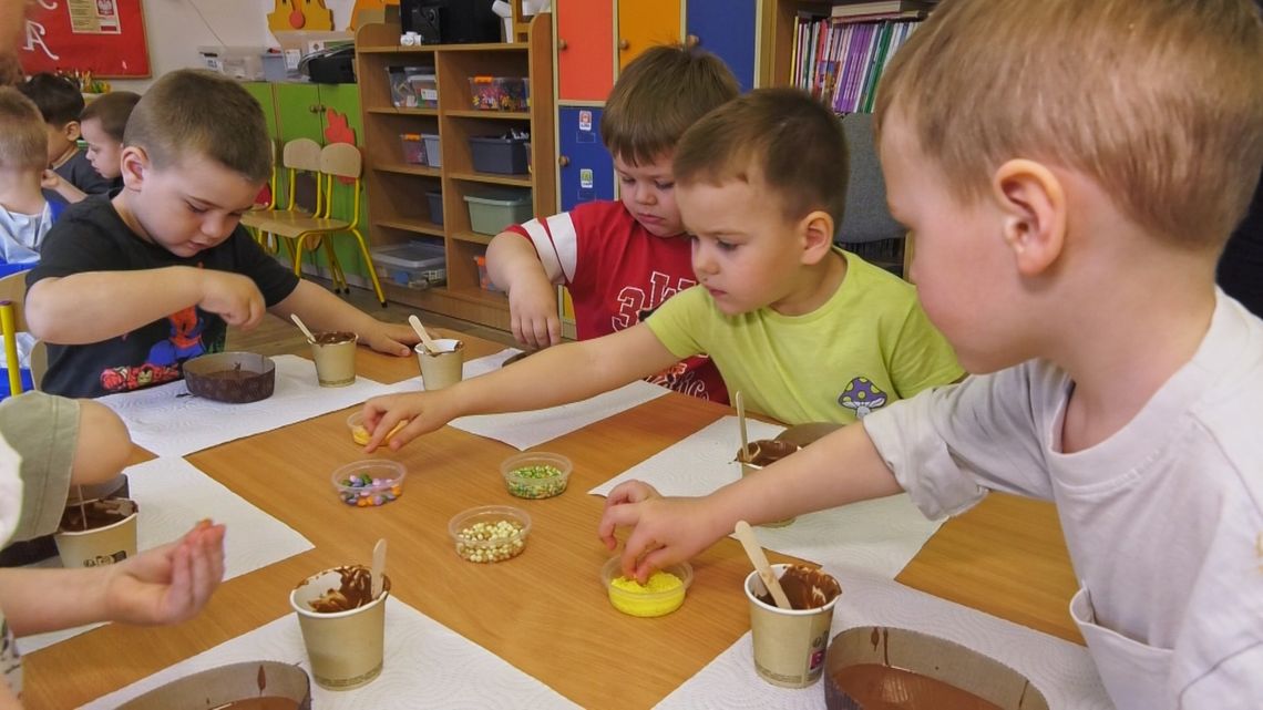 Warsztaty czekoladowe w przedszkolu Krasnal Hałabała w Słubicach