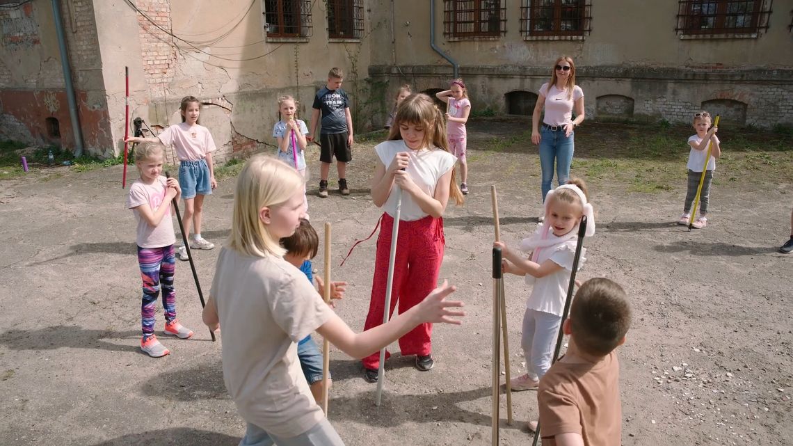 Wielkanocne zabawy w skwierzyńskiej bibliotece