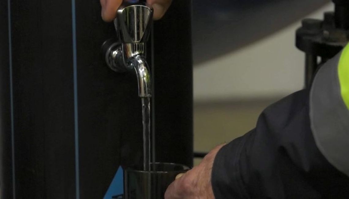 Woda z publicznego wodociągu jest już zdatna do picia Woda z publicznego wodociągu jest już zdatna do picia