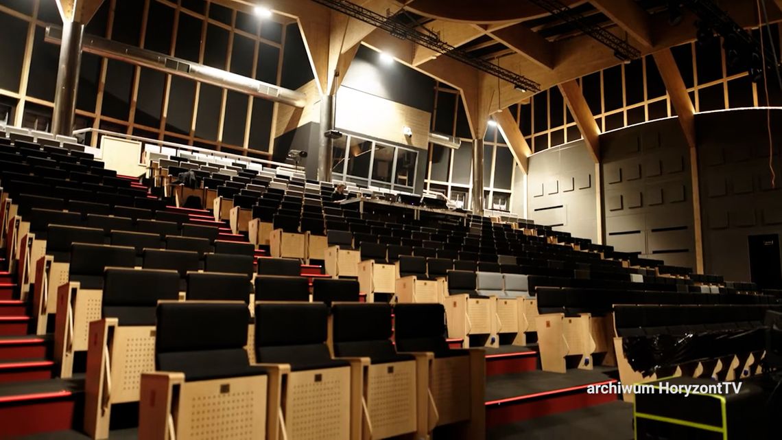 Wzrost cen wynajmu sal Collegium Polonicum oburzył Radę Miejską w Słubicach