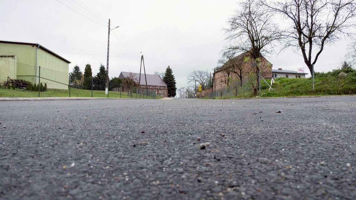 Zakończono przebudowy dróg w Starościnie i Drzeńsku