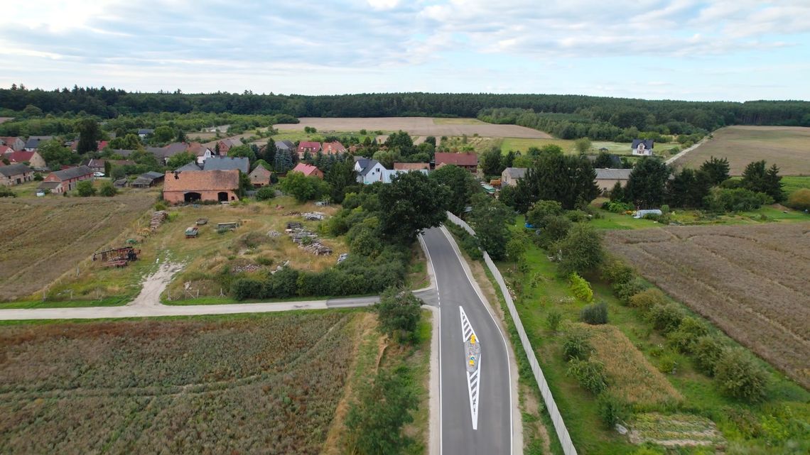 Zakończyła się przebudowa drogi Błonie–Niedźwiedź - powiat Świebodziński Zakończyła się przebudowa drogi Błonie–Niedźwiedź - powiat Świebodziński