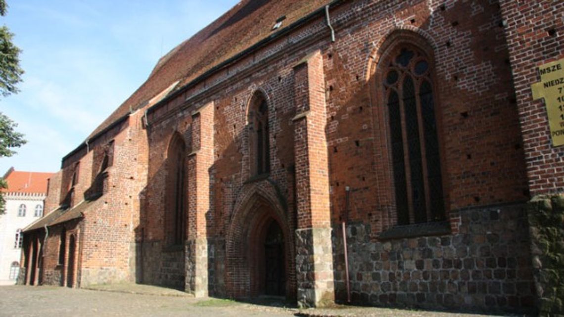 Zatrzymani za kradzież rynien z kościoła Zatrzymani za kradzież rynien z kościoła