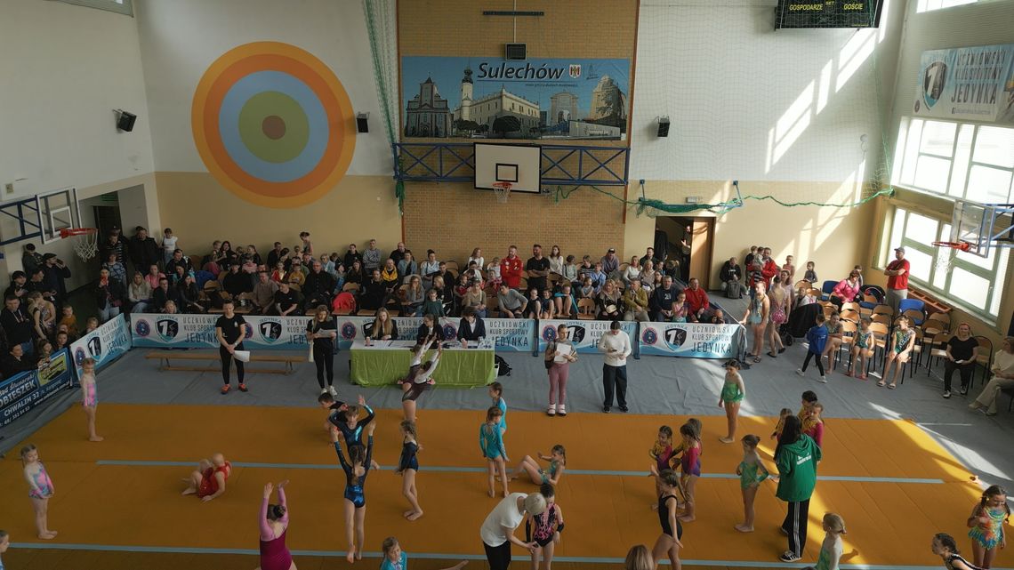 Zawody akrobatyczne w sulechowskiej Jedynce Zawody akrobatyczne w sulechowskiej Jedynce