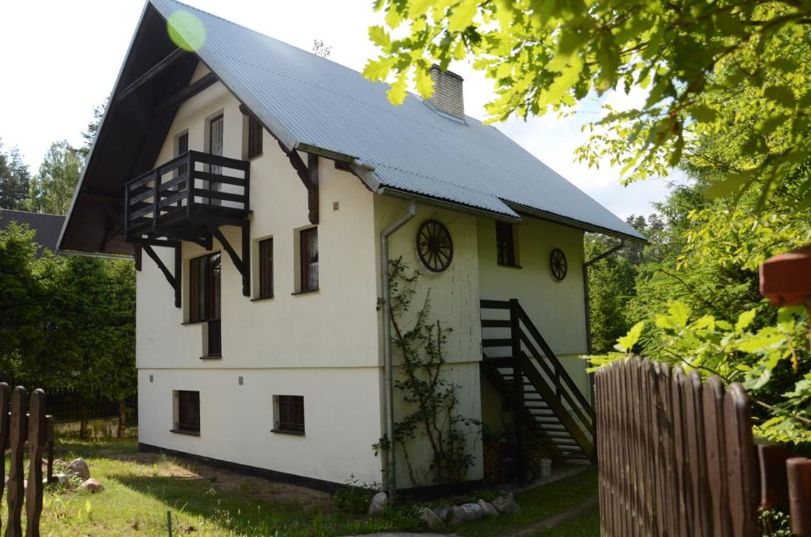 Domek nad jeziorem na lato, weekend, wakacje